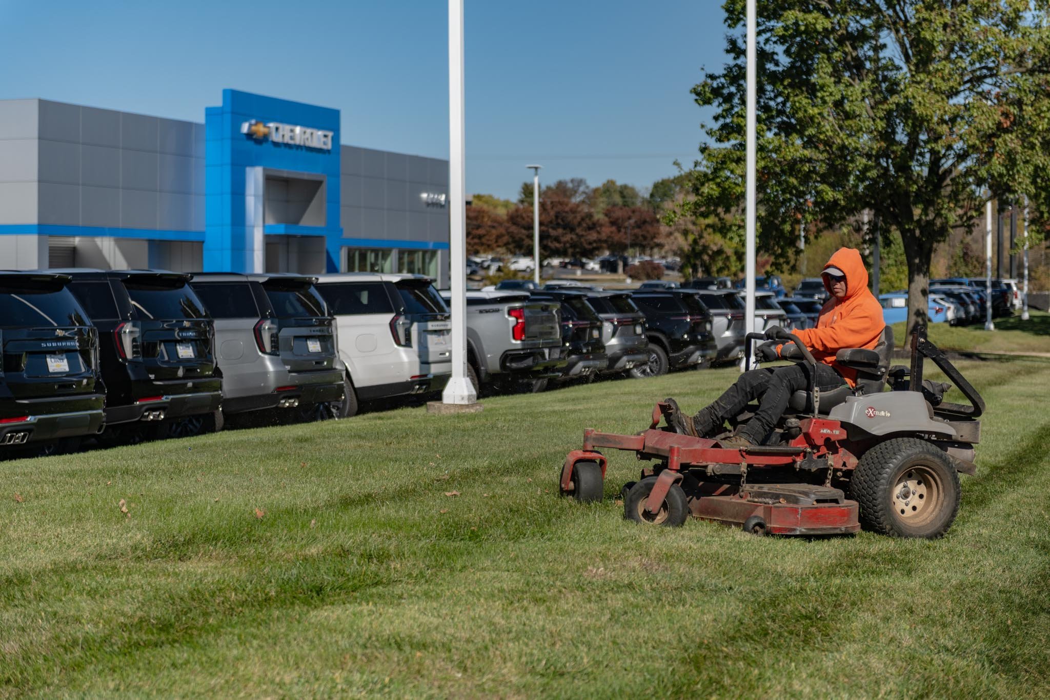 Commercial Grounds Maintenance, Lawn Mowing, Car Dealer, Andrews Landscaping